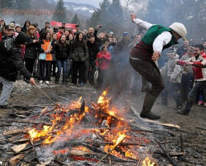 Прыжки через огонь
